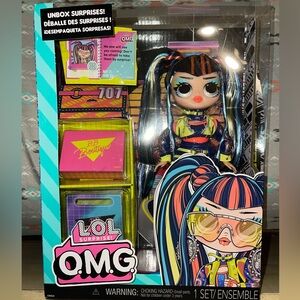 LOL OMG Doll - Victory